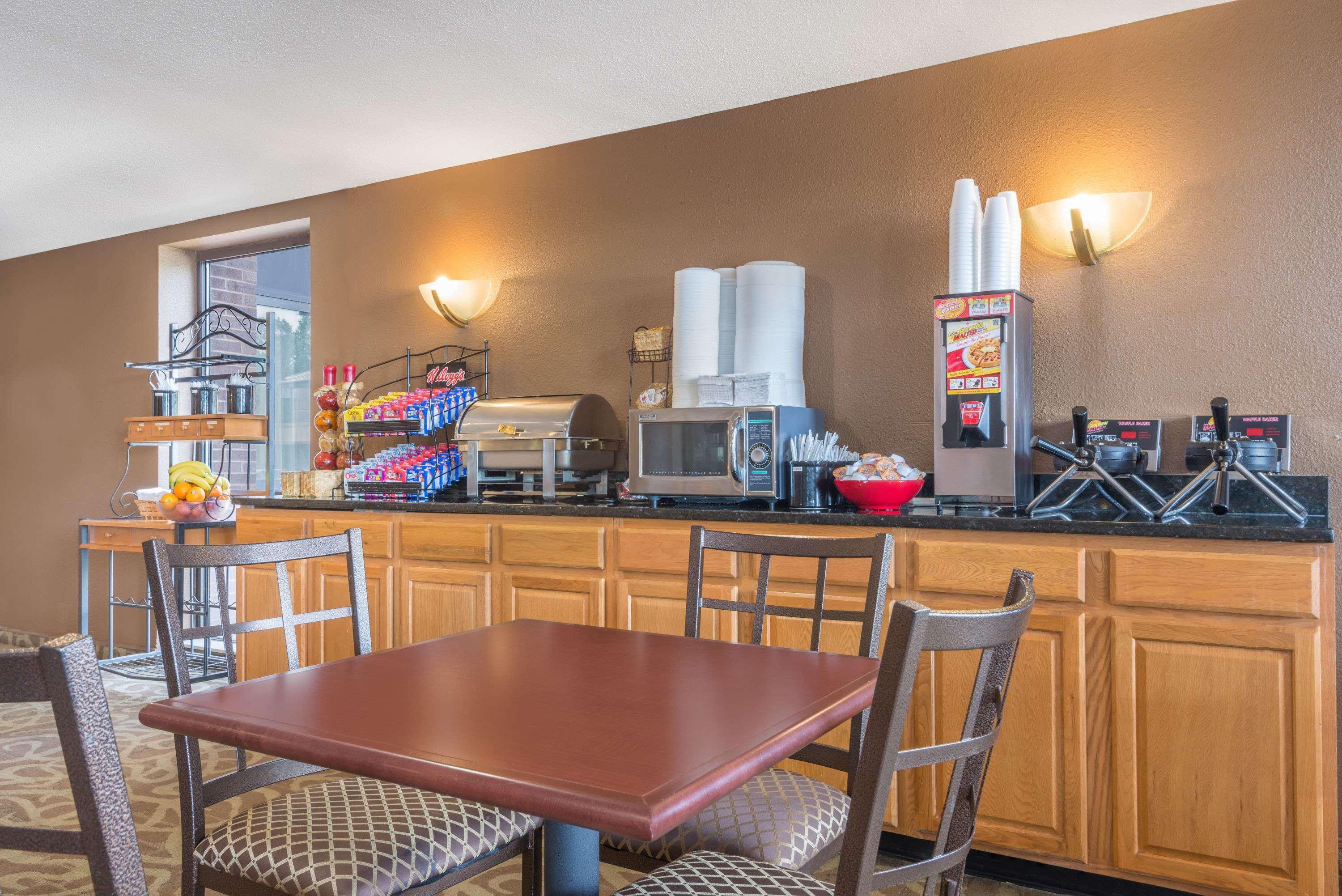 Ramada By Wyndham Columbus North Hotell Westerville Exteriör bild